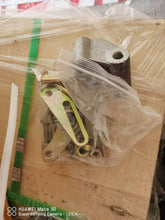 Load image into Gallery viewer, heating and cooling air conditioning system for daily 4X4