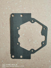 Carica l'immagine nel visualizzatore di Gallery, Timing chain cover gasket, dark gray paper, hexagonal seal with mounting holes