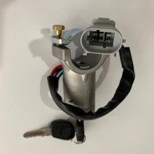 Charger l'image dans la galerie, Ignition switch with key cylinder, gray connector housing, multicolor wire leads