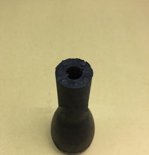 Załaduj obraz do przeglądarki galerii, Gear lever ball joint boot with circular top opening
