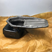 Charger l'image dans la galerie, Oil pan assembly with metal sump and baffle plate, bolt holes along the flange