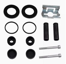 Load image into Gallery viewer, Brake caliper piston repair kit 97360041 97360042 for daily 4x2 4-wheel disc brake – product image 1 | SUONAMA
