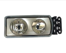 Load image into Gallery viewer, Headlight 504020189 504238093 504030193 504238117 for truck stralis – product image 2 | SUONAMA
