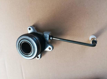 Load image into Gallery viewer, Clutch release bearing with mounting bracket and push rod

