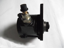 Load image into Gallery viewer, Vacuum pump pickup pump with black body, brass valve fitting, and outlet stem
