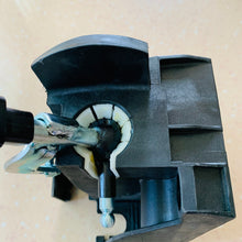 Load image into Gallery viewer, Gear Knob Gear Unit 5-Gear 5801260773 for iveco daily - suonama
