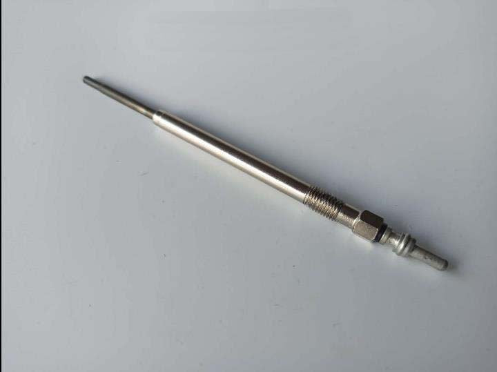 glow plug 5801880429 for daily 4x2 F1C engine