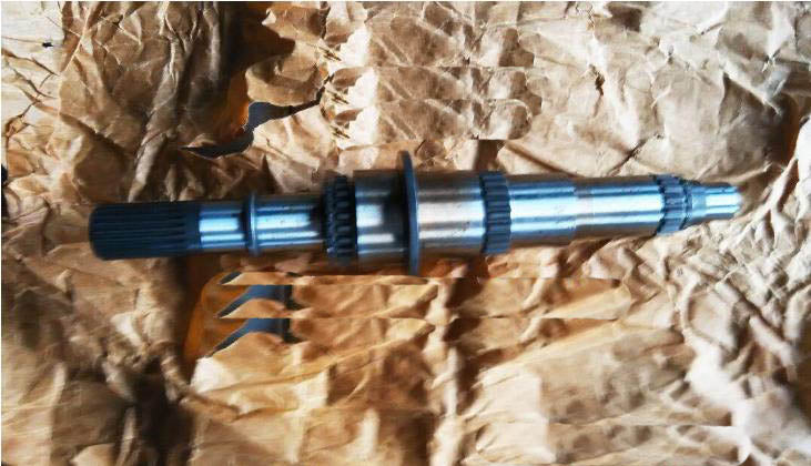 transmission second shaft 8869119 for daily 4x2 2830.5 gearbox