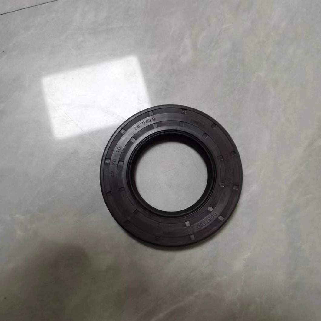 1st shaft oil seal 8870829 for daily 4x2 2840.6 gearbox