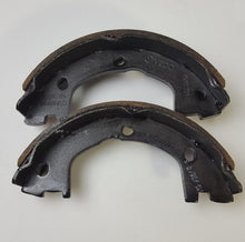 Load image into Gallery viewer, parking brake pad 504063798 504066511 97360351 C1906403 for iveco daily 4x2 4-wheel disc brake - suonama
