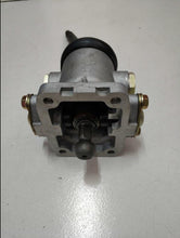 Load image into Gallery viewer, gear lever control mechanism assembly for daily4x4 4x2
