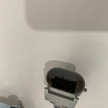 Load image into Gallery viewer, ignition switch 2992551 for  daily 4x2
