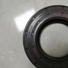 Load image into Gallery viewer, 1st shaft oil seal 8870829 for daily 4x2 2840.6 gearbox
