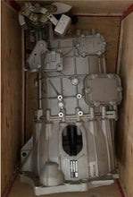 Load image into Gallery viewer, transmission assembly 6 speeds 2840.6  8872508 8873021 for daily 4x2
